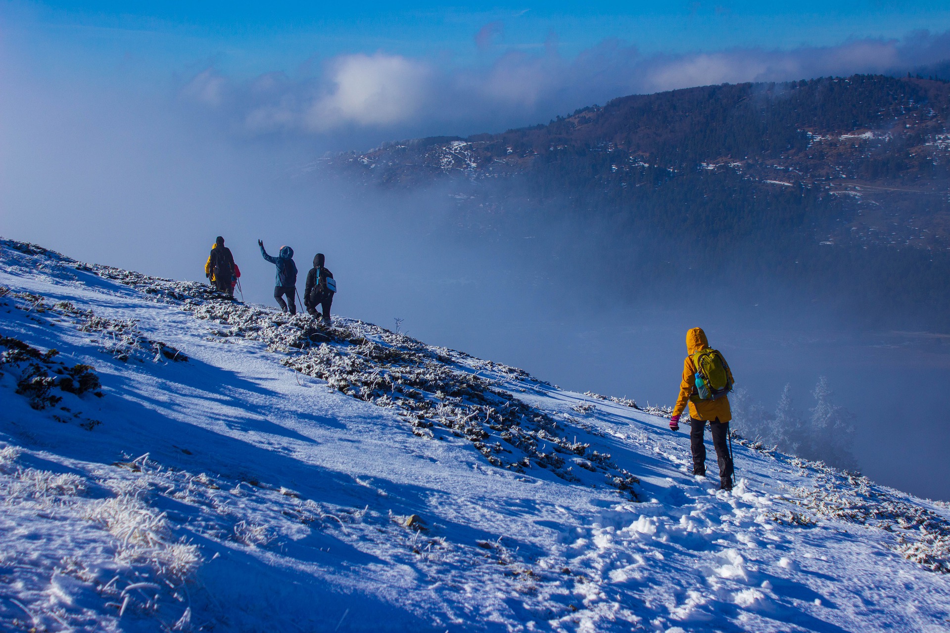 Wandern Im Winter: Outdoor Gegen Kälte Geschützt | SPORTaktiv.com