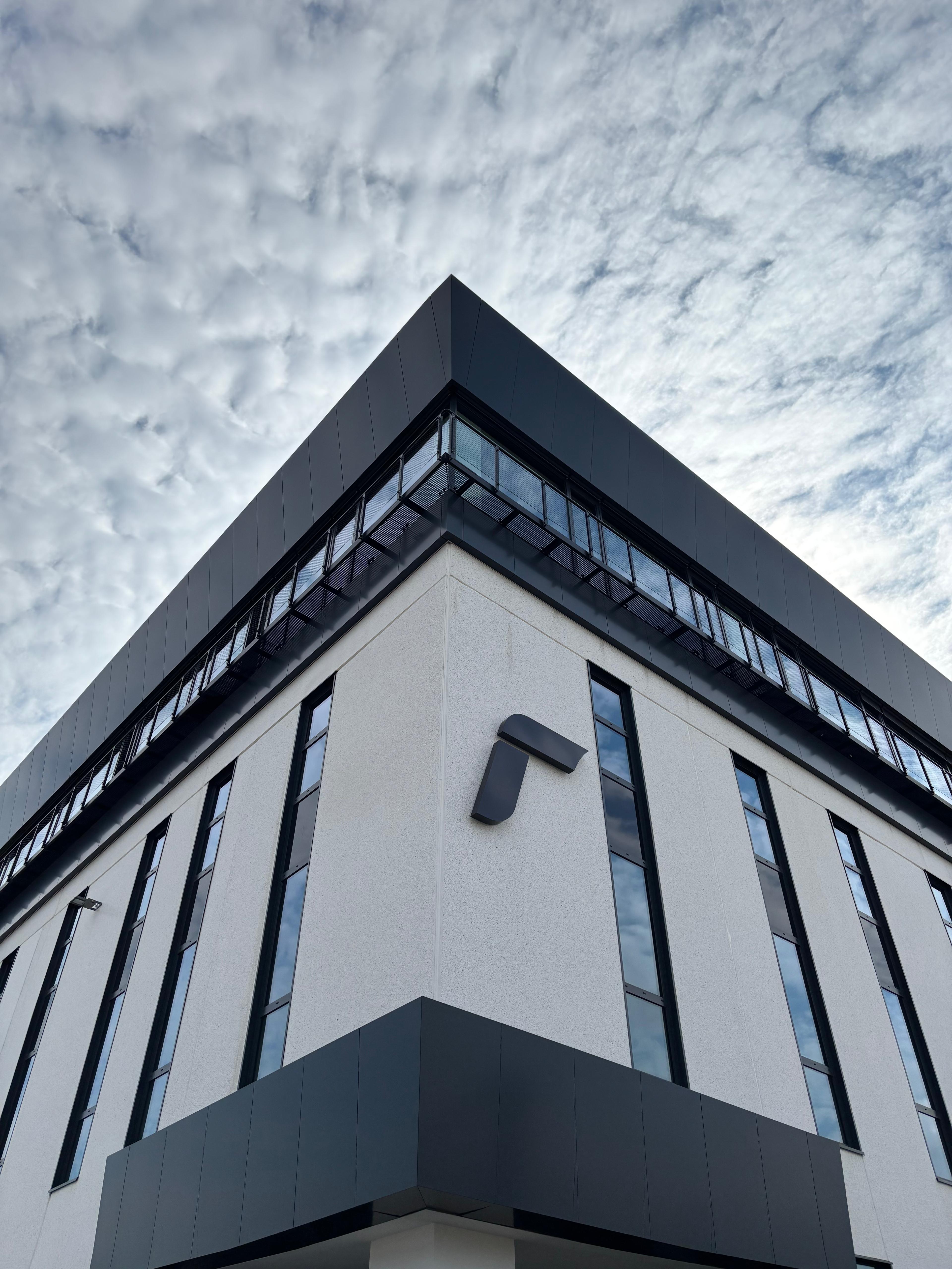 Reusch eröffnet neuen Sitz in Vignate