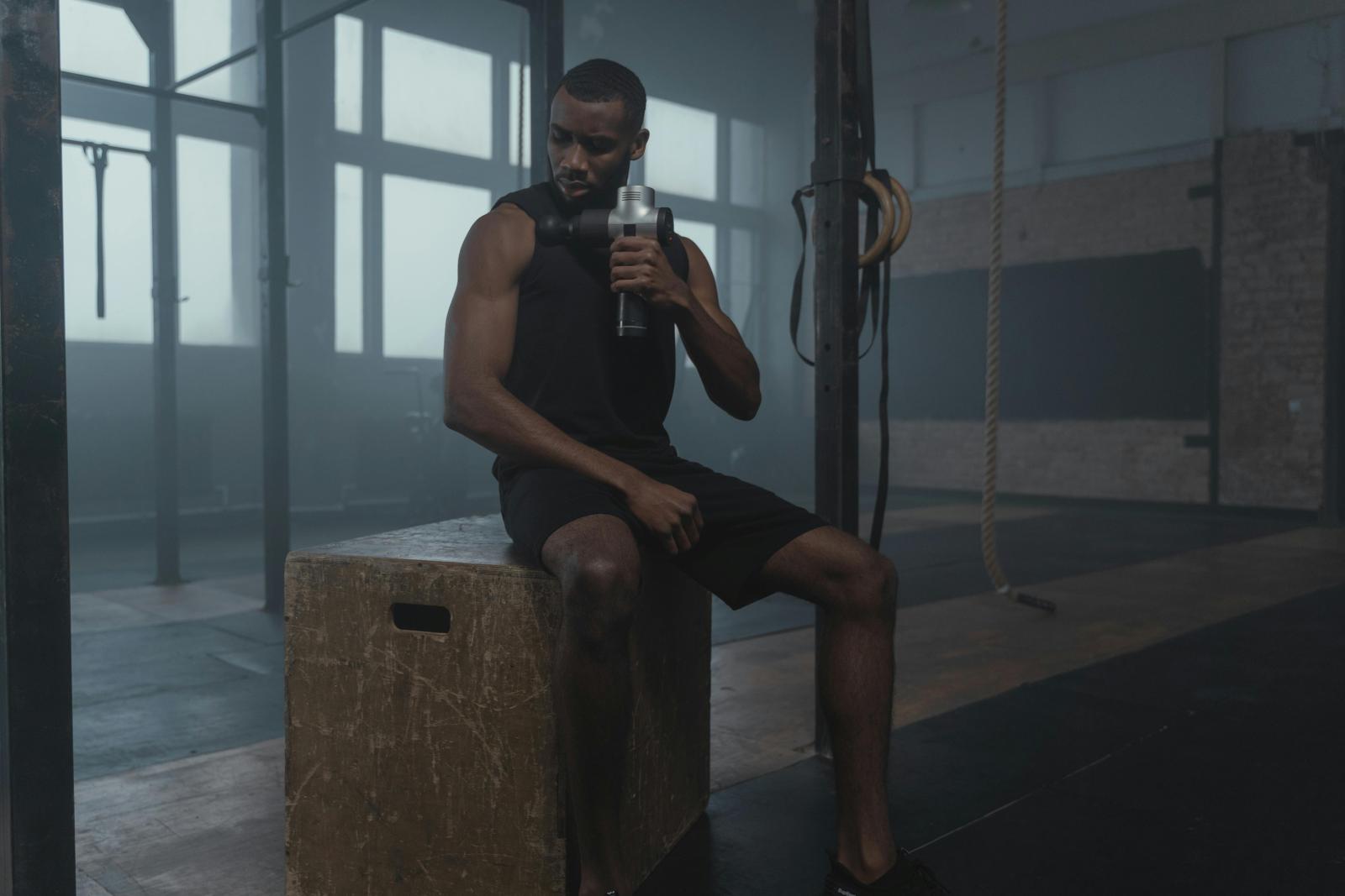 Auswahl, Anwendung und Kombination der Massagepistolentherapie mit anderen Behandlungen: Myofasziales Schmerzsyndrom