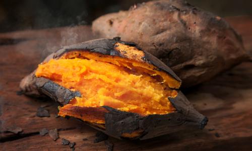 Bei diesen 6 Herbst-Superfoods solltest du unbedingt zugreifen © iStock / piyaset Bei diesen 6 Herbst-Superfoods solltest du unbedingt zugreifen