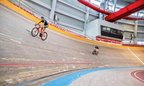© SPORTaktiv / Thomas Polzer / „Wenn ich nicht stürze, stürzt du auch nicht.“ Hat funktioniert. Bahnradfahren mit Andreas Graf
