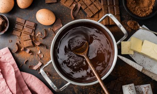 © iStock / nerudol Süßes braucht jeder im Leben: unsere Low-carb-Schokocreme