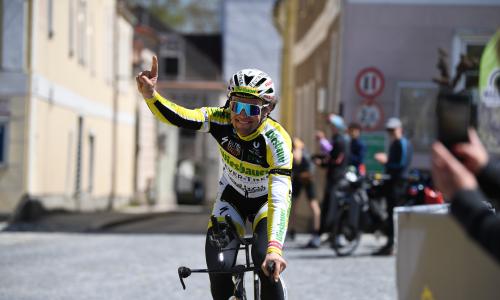 Race Around Niederösterreich: Christoph Strasser siegt in Rekordzeit!