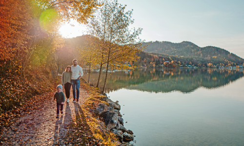 © Tourismusregion / Region Südkärnten – Klopeiner See / Auch im Herbst wunderbar – die Wanderung um den Klopeiner See. Top 20 Familientouren 2022