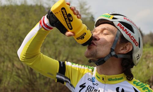 © © Peeroton GmbH Christoph Strasser eröffnet in Italien die Saison – unterstützt vom Peeroton Hi-End Endurance