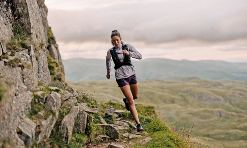 © Hersteller / Montane Eingepackt: Trailhosen, -westen und Laufgürtel, die Stauraum für unterwegs bieten