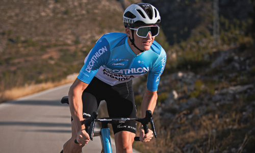 © Fotograf / Team Decathlon-AG2R Felix Gall