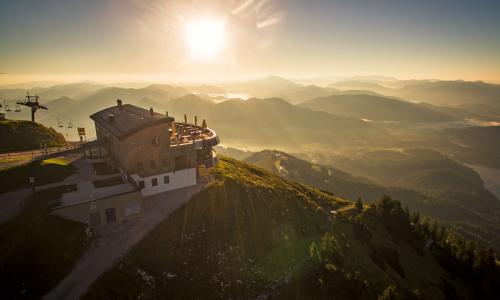 © Fotograf / Robert Herbst / Erhabener Ausgangspunkt für Touren im Ötschergebiet – das Terzerhaus auf der Gemeindealpe Mitterbach (NÖ). Top 20 Hüttentouren 2024