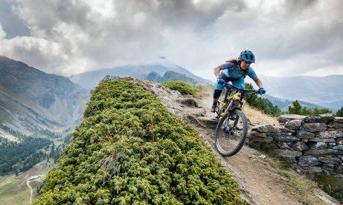 © Hersteller / Endura lovetheride1.png