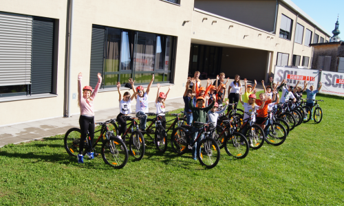 © SPORTaktiv / Arnold Pauly SPORTaktiv Leseraktion: KTM stattete Schulklasse für Fahrradprüfung aus!