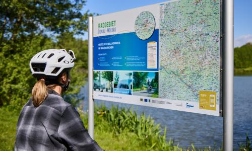 © Fotograf / Tourismusverband Ostbayern / Stepfan Schopf / Gravelbiken am Adalbert-Stifter-Radweg Gravelbiken im Bayerischen Wald: Genussradfahren auf dem Grünen Dach Europas