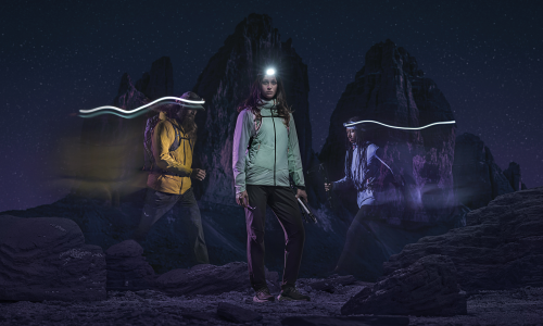 Set The Tone Of Your Night: So gelingt Speed Hiking im Winter