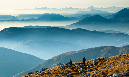 Über den Wolken: Gute Gründe, auch ab Oktober noch auf Berggipfel zu steigen