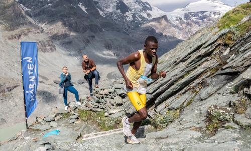 © Fotograf / Gleiss / Die Weltspitze wieder am Start. Großglockner Mountain Run 2026