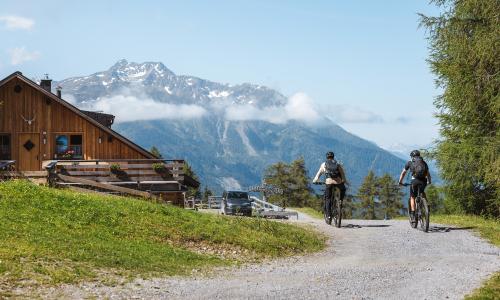 © Fotograf / Roman Huber Radabenteuer zwischen Fluss, Bergen und Burgen