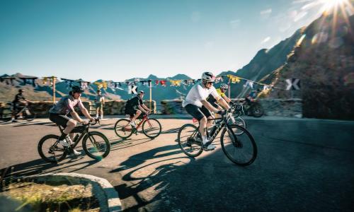 © © Ötztal Tourismus / Jürgen Skarwan / Unzählige Träumer werden sich am 30. August über das Timmelsjoch quälen. 45. Ötztaler Radmarathon: Rekord-Frauenanteil und prominente Starter
