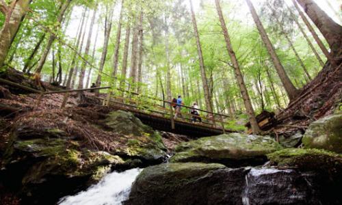 Alpe-Adria-Trail im Selbstversuch: Wo Wasser und Wellness am Weg liegen / Bild: Kärnten Werbung © Alpe-Adria-Trail im Selbstversuch: Wo Wasser und Wellness am Weg liegen / Bild: Kärnten Werbung Alpe-Adria-Trail im Selbstversuch: Wo Wasser und Wellness am Weg liegen / Bild: Kärnten Werbung