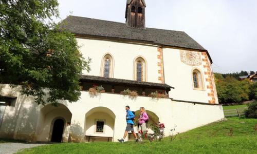 Unterwegs am Alpe-Adria-Trail - Etappe 17: Kirche St. Kathrein / Bild: Kärnten Werbung GmbH - AlpeAdriaTrail Thumbnail
