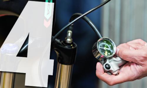 Mach's selbst! Mit diesen 4 Service-Checks bleibt dein MTB in Schuss ... / Bild: Thomas Polzer © Mach's selbst! Mit diesen 4 Service-Checks bleibt dein MTB in Schuss ... / Bild: Thomas Polzer Mach's selbst! Mit diesen 4 Service-Checks bleibt dein MTB in Schuss ... / Bild: Thomas Polzer