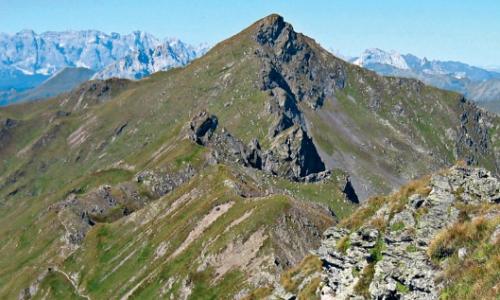 Karnischer Höhenweg: Wandertour am Weg des Friedens / Bild: Kärntens Naturarena © Karnischer Höhenweg: Wandertour am Weg des Friedens / Bild: Kärntens Naturarena Karnischer Höhenweg: Wandertour am Weg des Friedens Italien Friedensweg Kärnten Slowenien Wandern Tour