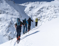 © Fotograf / Basti Heckl atomicskitouren1.png