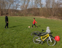 © SPORTaktiv / Thomas Polzer Here we GO! Das woom GO 4-Kinderrad und der woom READY-Kinderhelm im SPORTaktiv-Test