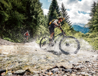 © Fotograf / Area 47 / hidde hageman media / Fortschritt. Biketechnik verbessert sich nicht, wenn man darüber liest oder sich Tutorials ansieht. Learning by doing ist das Motto, wenn man sich weiterentwickeln will. Ultimative Kombi: Ein Urlaub im Bike-Hotel ist die optimale Wahl, um besser biken zu lernen