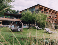 © Hotel / Naturhotel Chesa Valisa Naturhotel Chesa Valisa