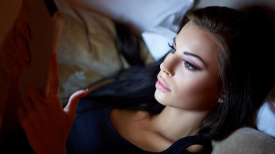 Abnehmen über Nacht: 4 Tipps für einen besseren Stoffwechsel beim Schlafen / Bild: iStock Abnehmen über Nacht: 4 Tipps für einen besseren Stoffwechsel beim Schlafen / Bild: iStock