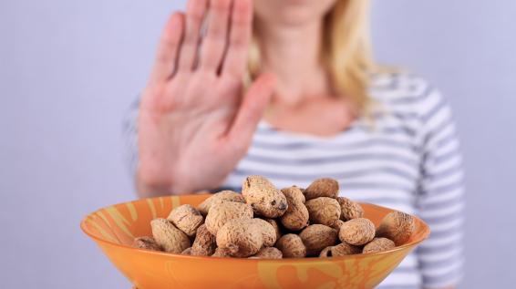 Weihnachten: Facts und Tipps für Allergiker / Bild: iStock / ChesiireCat