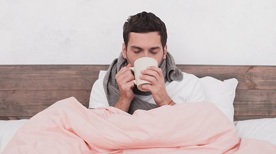 Was an diesen 5 Erkältungs-Weisheiten wirklich dran ist / Bild: iStock / dima_sidelnikov Was an diesen 5 Erkältungs-Weisheiten wirklich dran ist / Bild: iStock / dima_sidelnikov