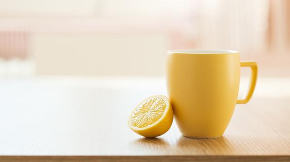 Was an diesen 5 Erkältungs-Weisheiten wirklich dran ist / Bild: iStock / Halfpoint Was an diesen 5 Erkältungs-Weisheiten wirklich dran ist / Bild: iStock / Halfpoint