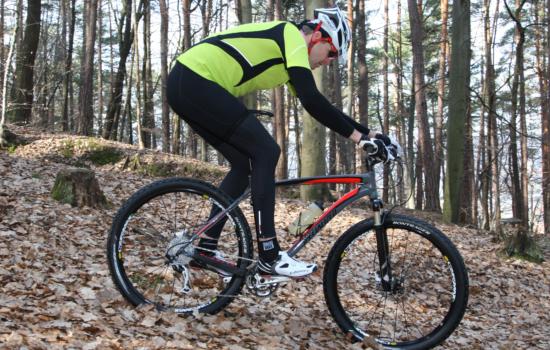 Haltung bewahren: Die 7 besten Fahrtechniktipps für Mountainbiker / Bild: Thomas Polzer