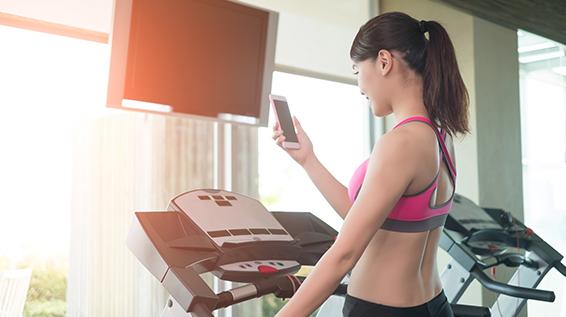 Warum Smartphones und Laufsport nicht zusammenpassen / Bild: iStock / RyanKing999