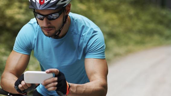 Mythen und Fakten im Straßenverkehr: Was dürfen Biker und was nicht? / Bild: iStock