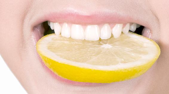 5 positive Effekte von Vitamin C auf deinen Körper / Bild: iStock / Zvozdochka