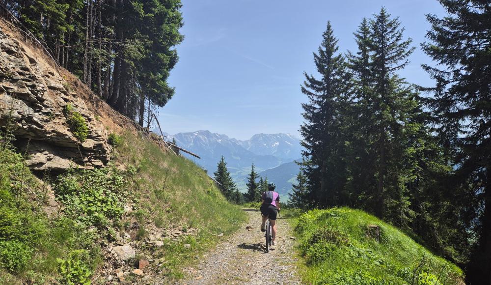 Lässig mit dem E-Gravel rund um Saalbach Hinterglemm Leogang Fieberbrunn