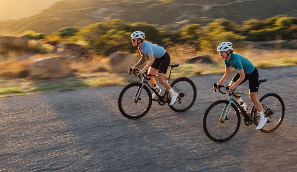 Das Rad dreht sich: Warum immer mehr Frauen aufs Rennrad und Gravelbike steigen