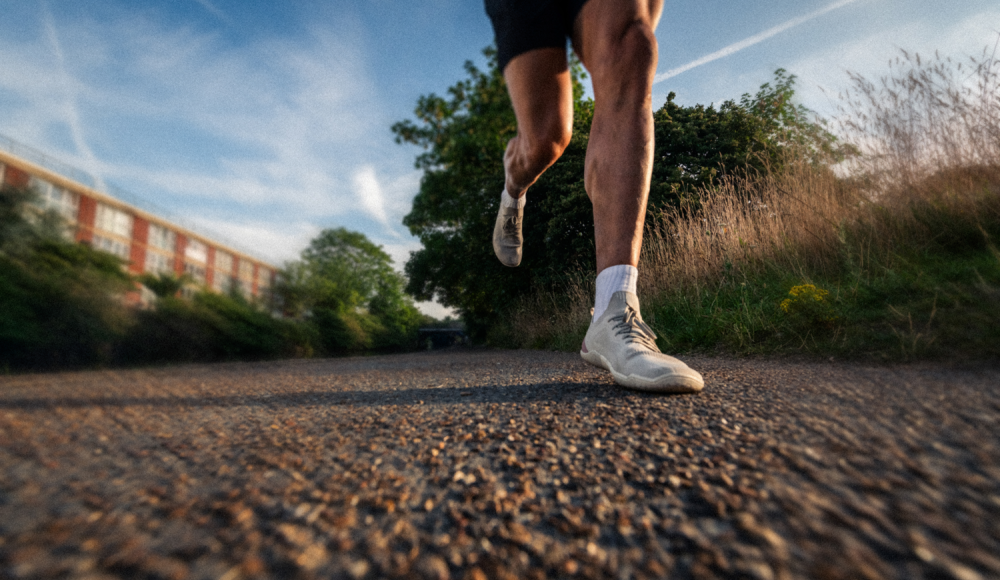 Minimal- & Barfußschuhe: Was sie bringen und wie man mit ihnen umgeht